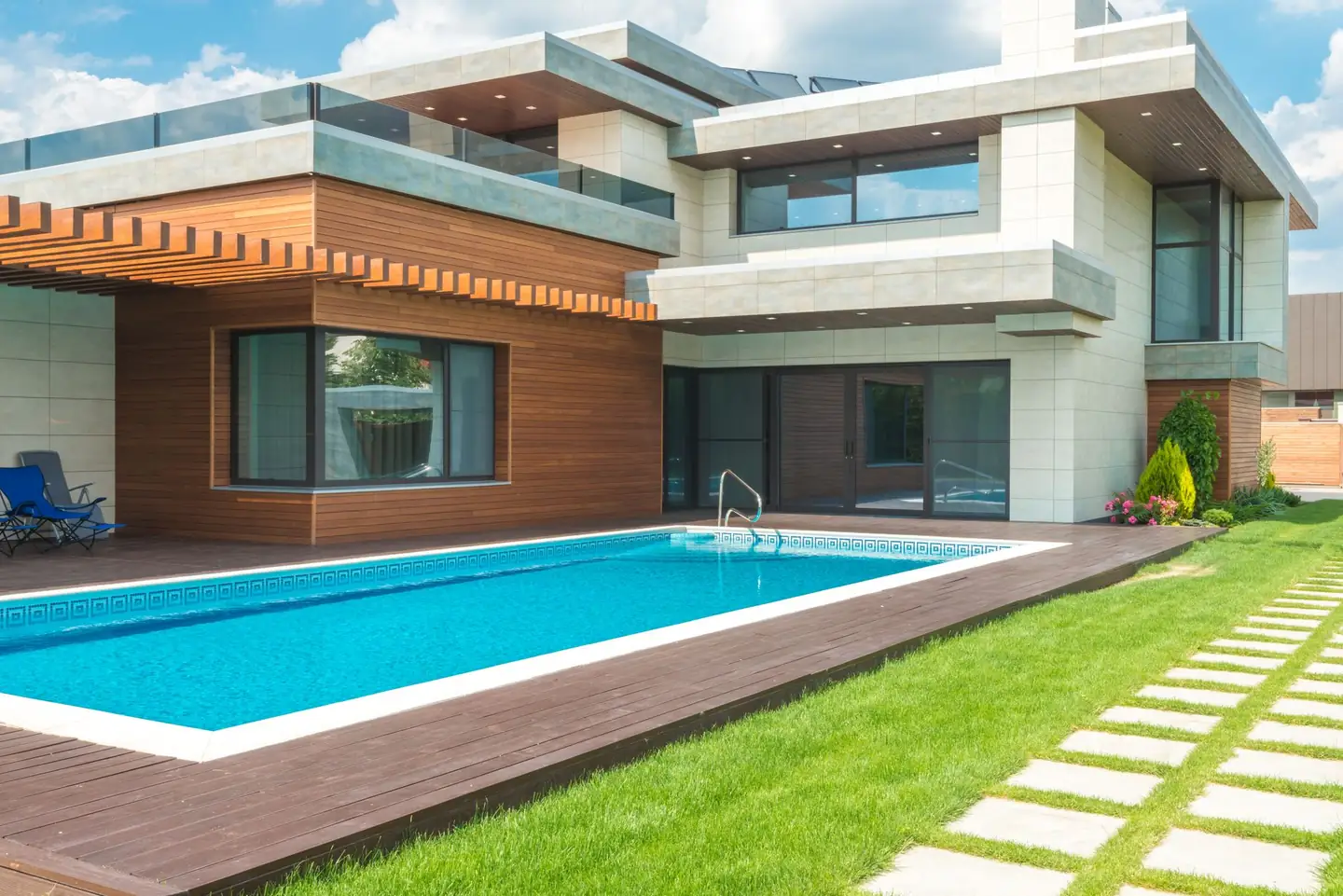 Swimming pool built in Lapstone, NSW